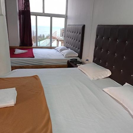 Oyo 81600B Pearl Marine Hotel Port Blair Exterior foto