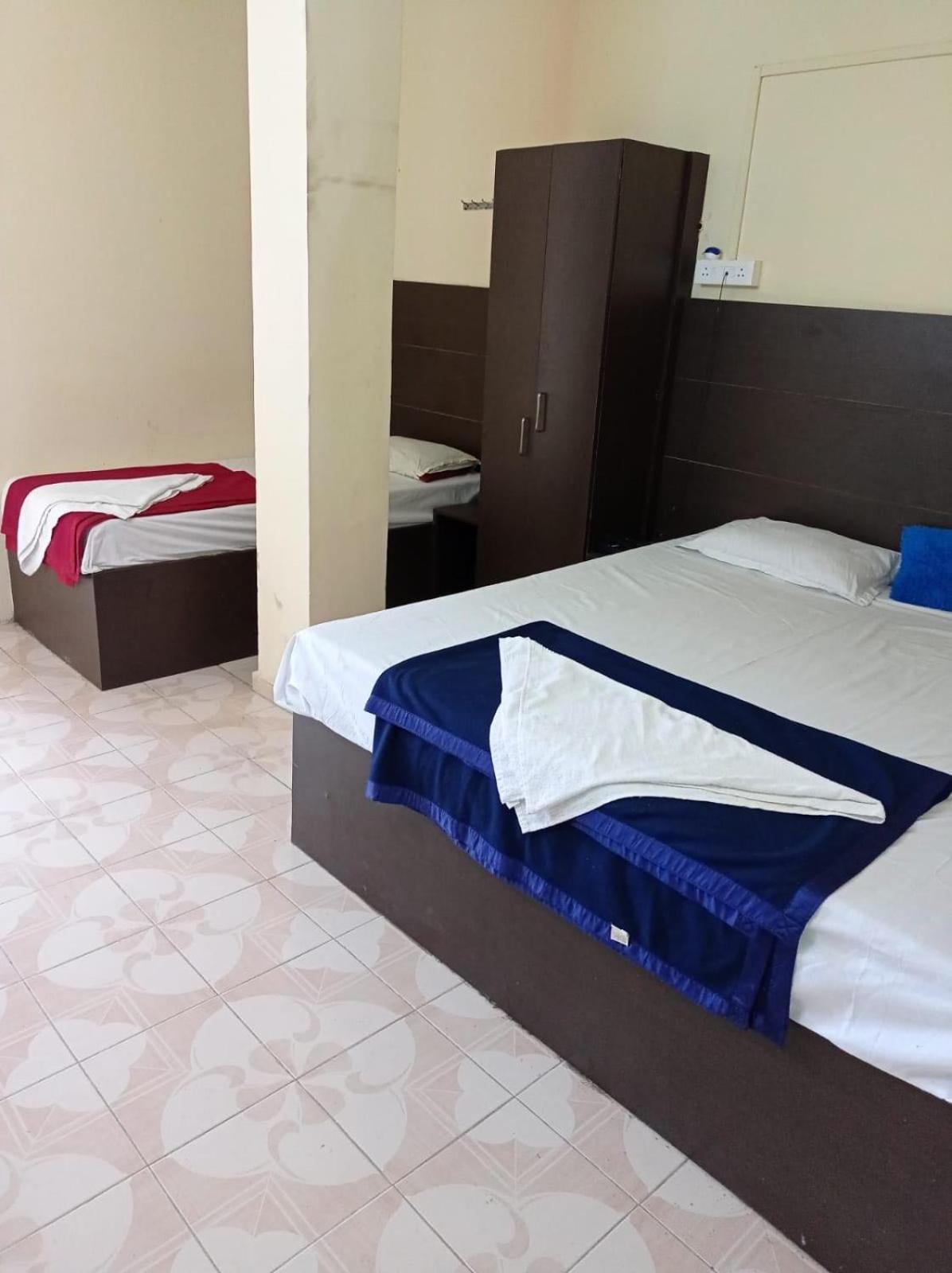 Oyo 81600B Pearl Marine Hotel Port Blair Exterior foto